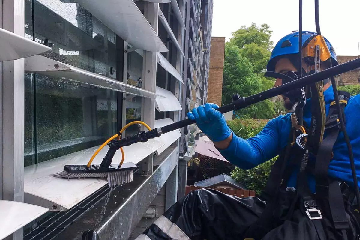 Technical window cleaning Mallorca